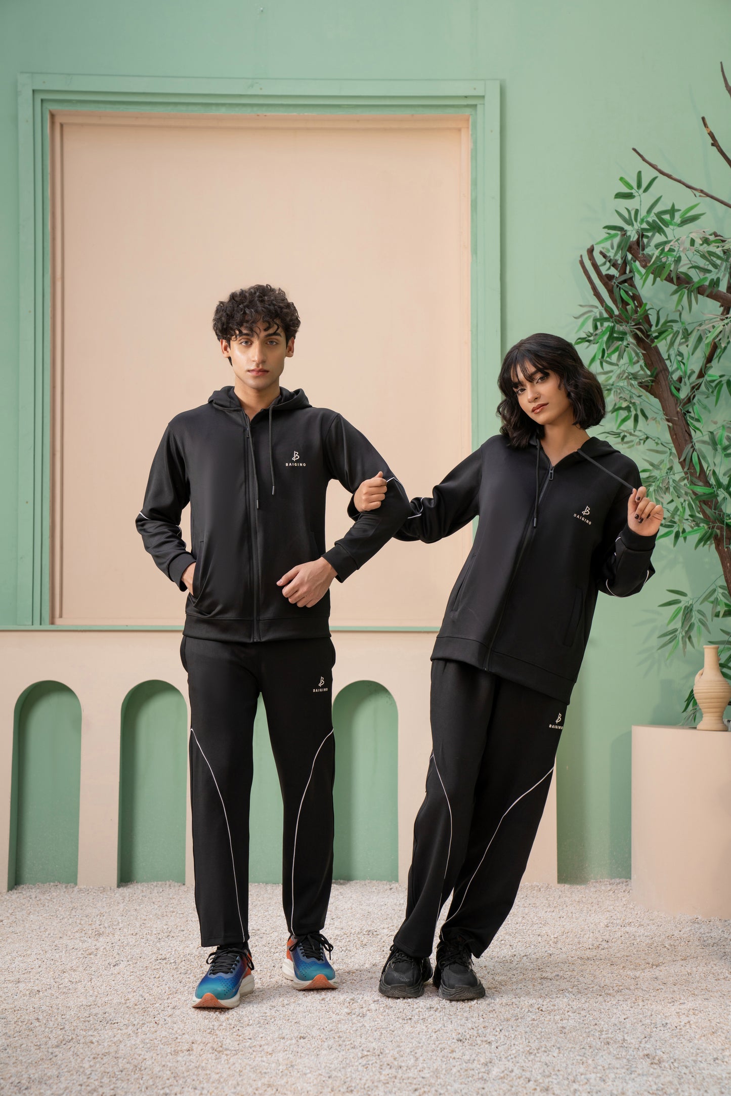 Black Momentum Tracksuit | Imported Scuba Fabric | 4-Way Stretch