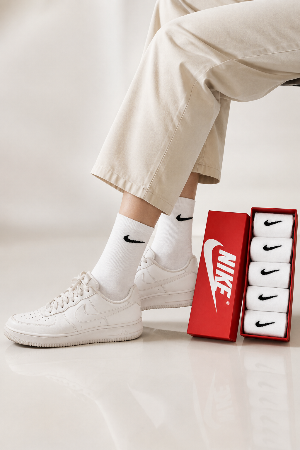 Nike White Crew Socks – Pack of 5 | Export Quality – product image 2